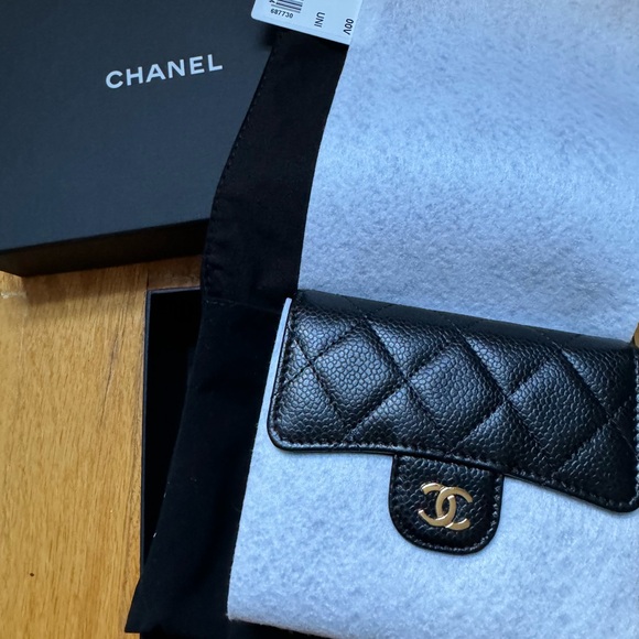 NWB Chanel classic caviar quilted compact tri-fold wallet in gold hardware - Picture 1 of 7